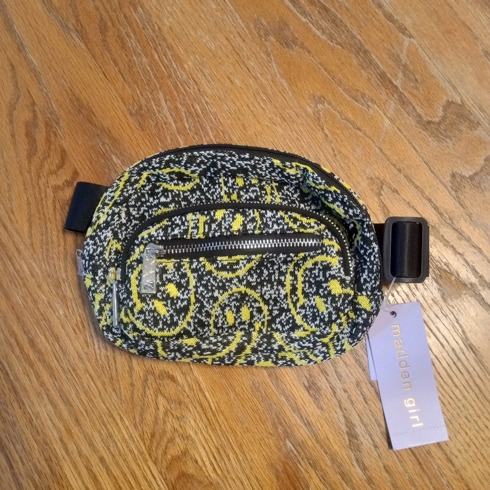 NWT Madden Girl Smiley Face Fanny Pack | Size: One Size